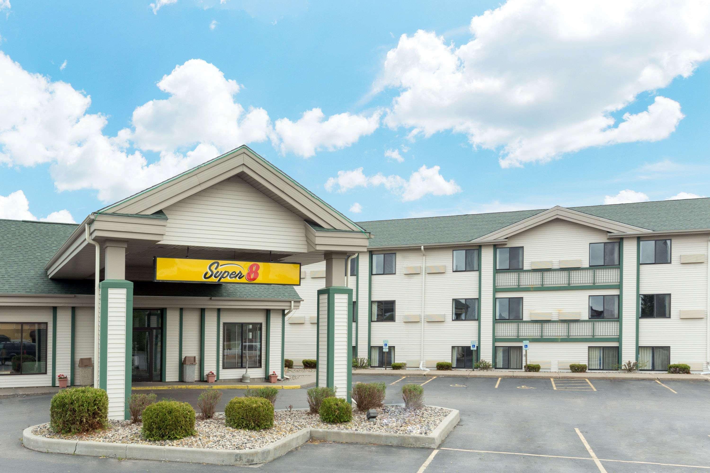 Super 8 By Wyndham Wisconsin Dells Exterior foto