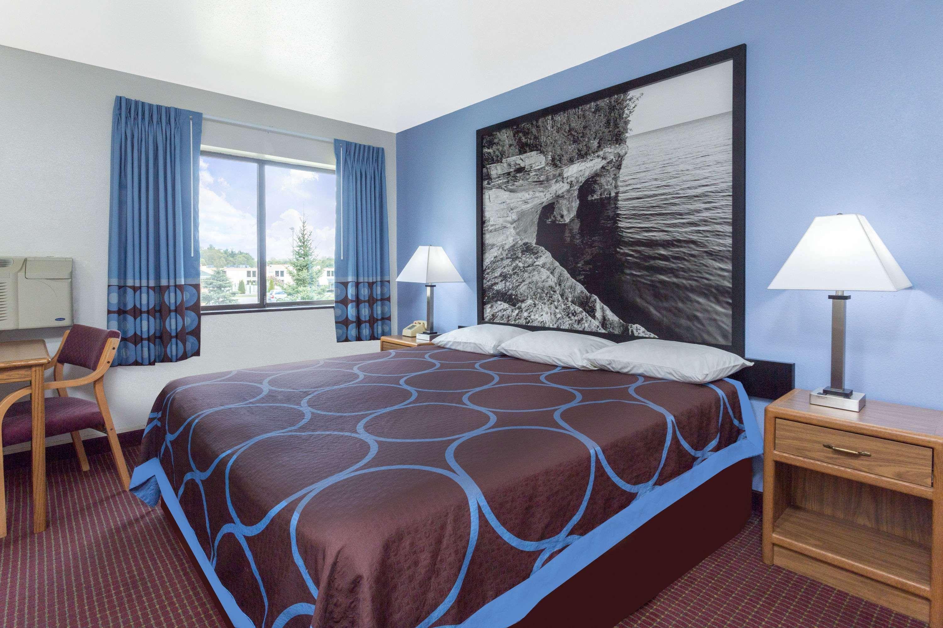 Super 8 By Wyndham Wisconsin Dells Exterior foto