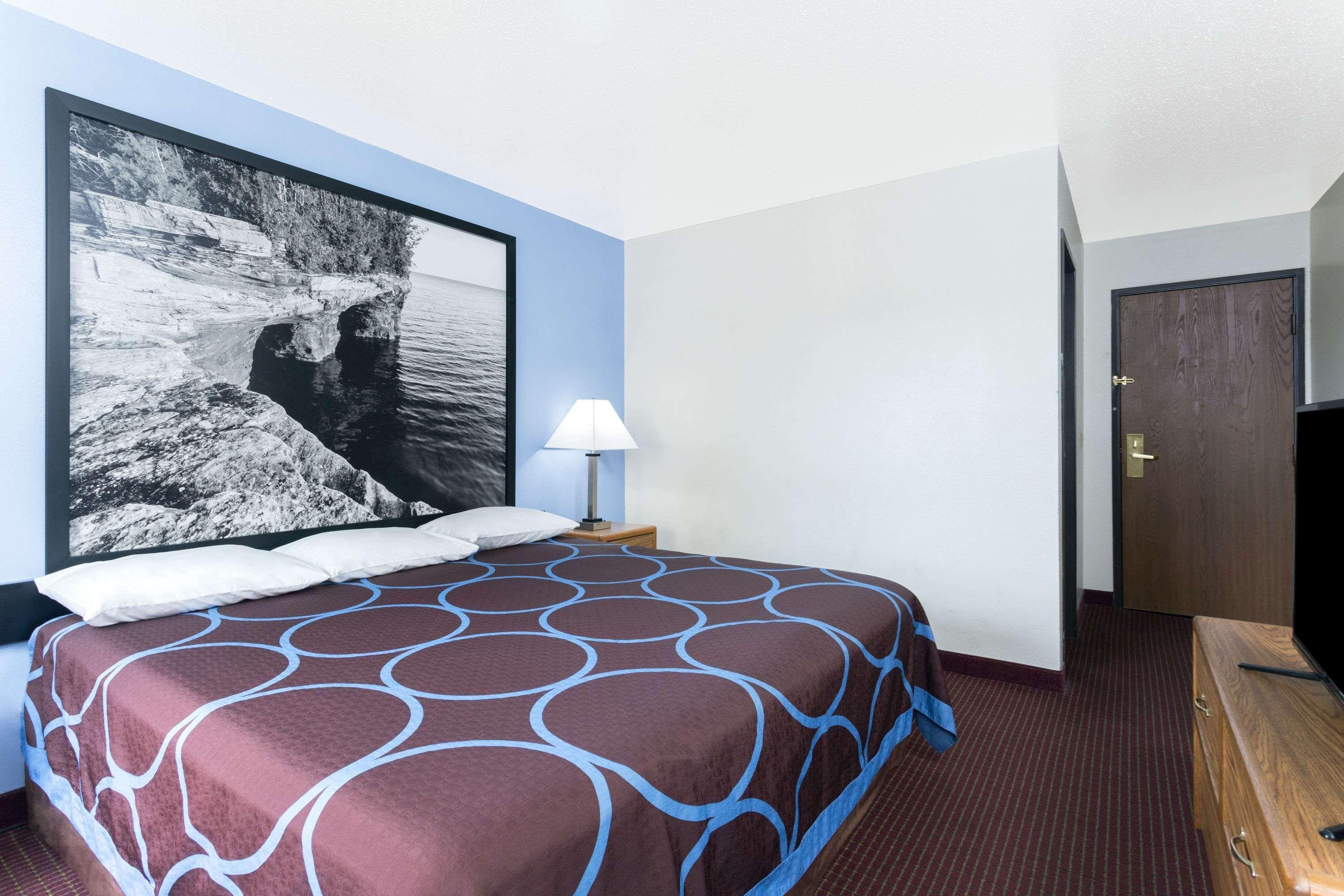 Super 8 By Wyndham Wisconsin Dells Exterior foto